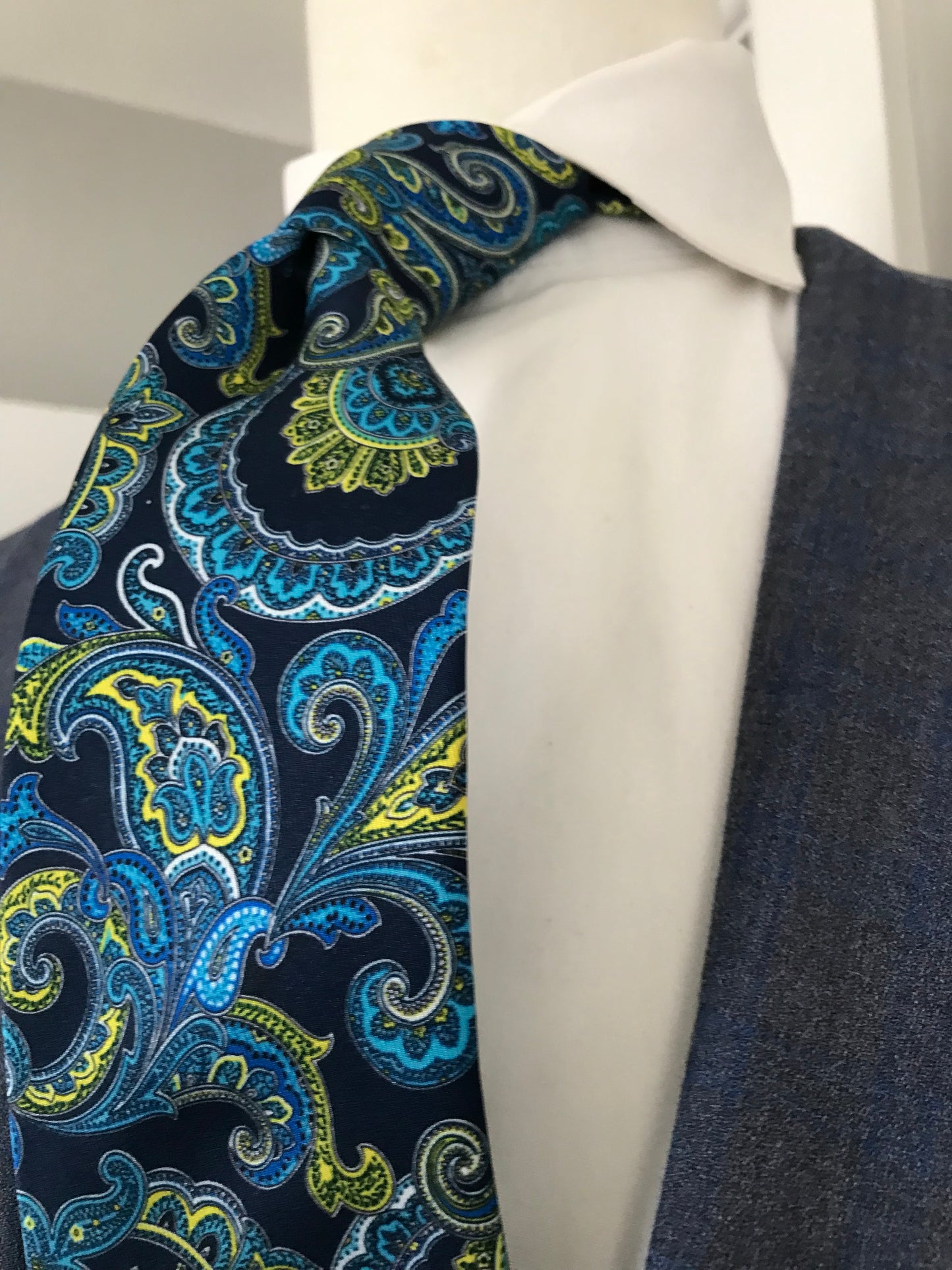 Teal and yellow Tie set