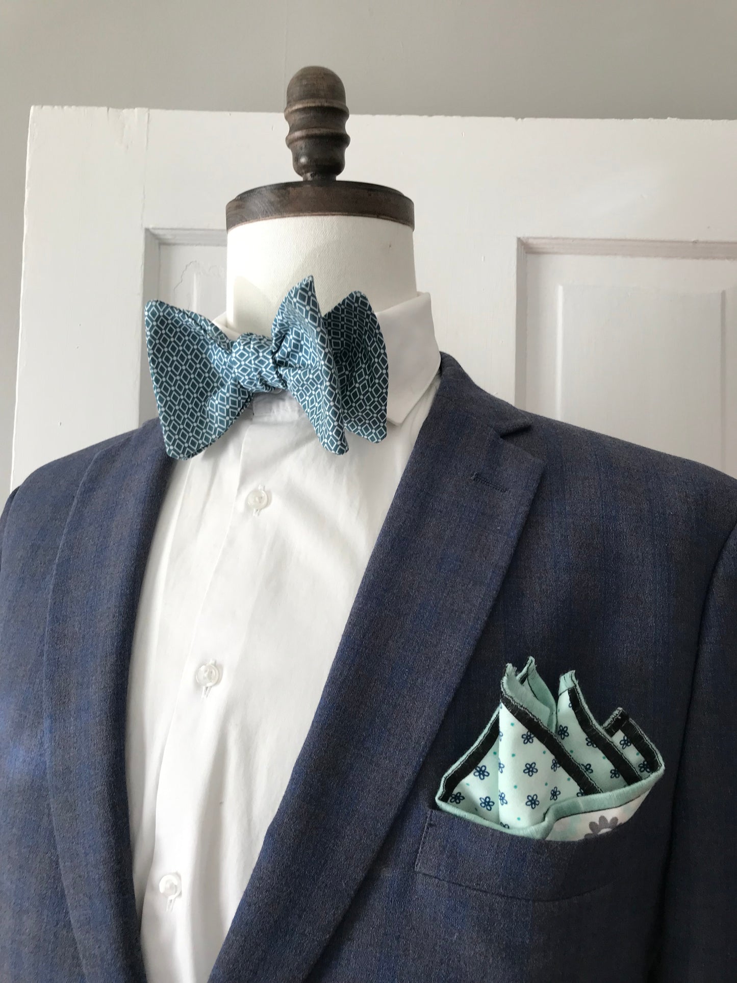 Tealish Bowtie set (FATBOW)