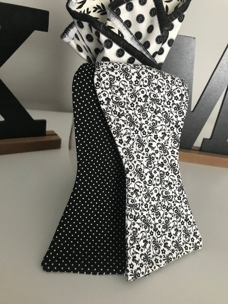 Black Dots and White and Black print Reversible Bowtie set