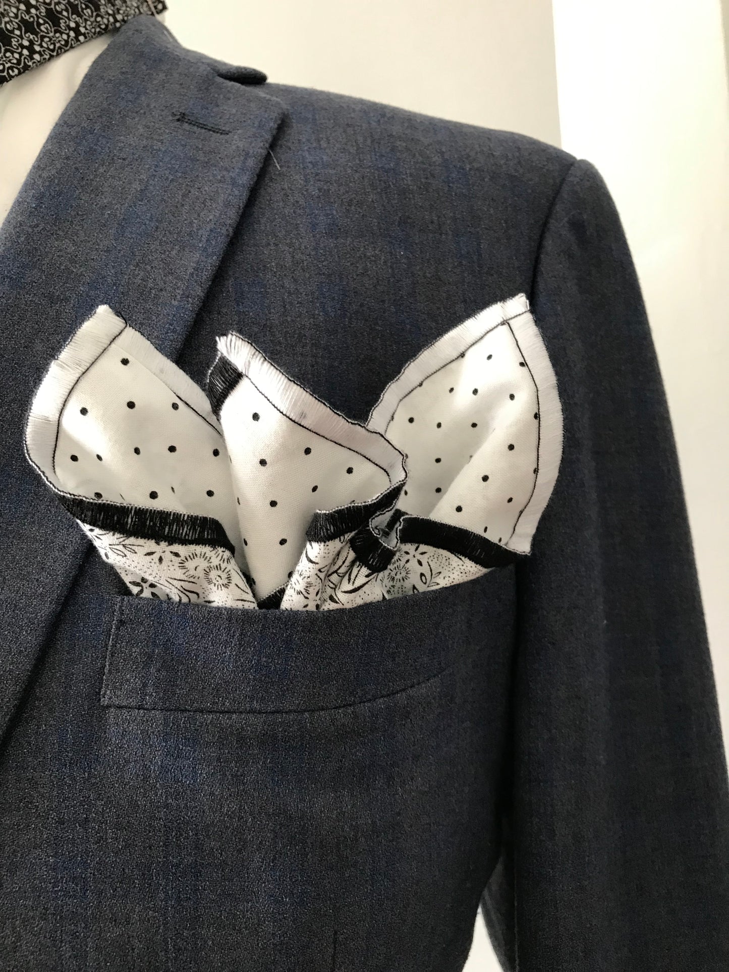 Black and white reversible Bowtie set (FATBOW)