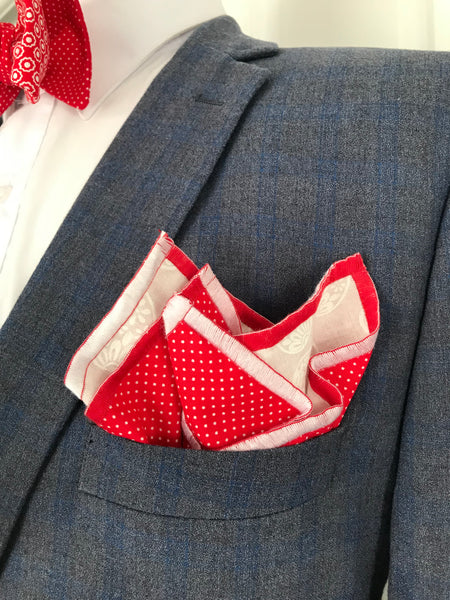 Red circle print with red dots reversible Bowtie set