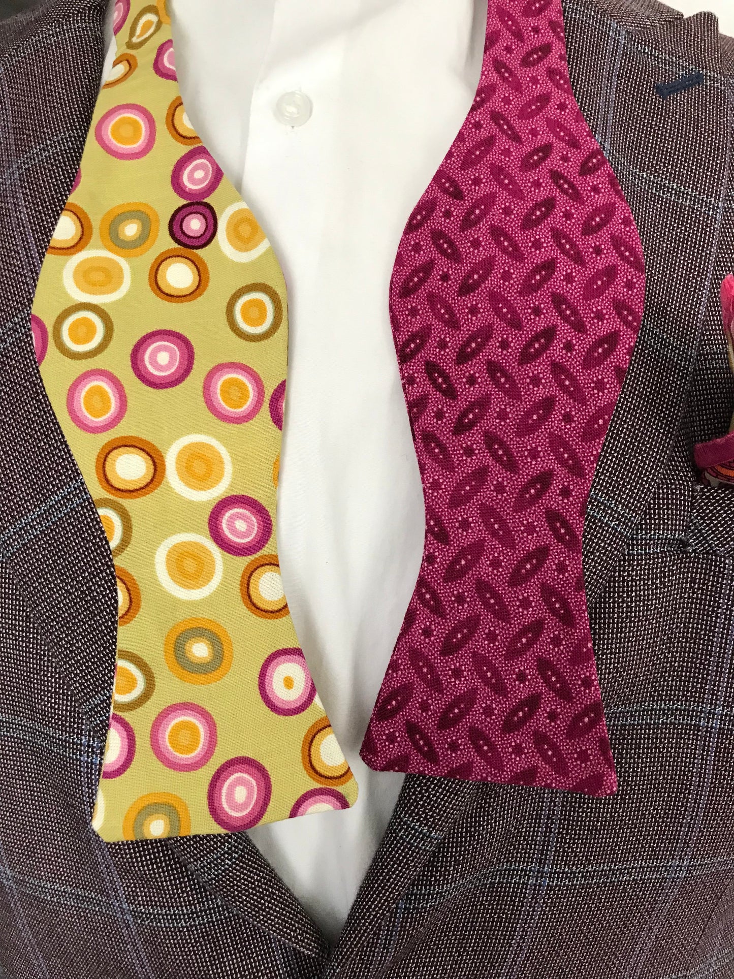Them Mountain View Bowtie Set (Traditional)