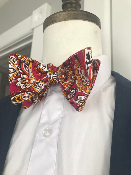 Red with golden yellow and white print Bowtie Set
