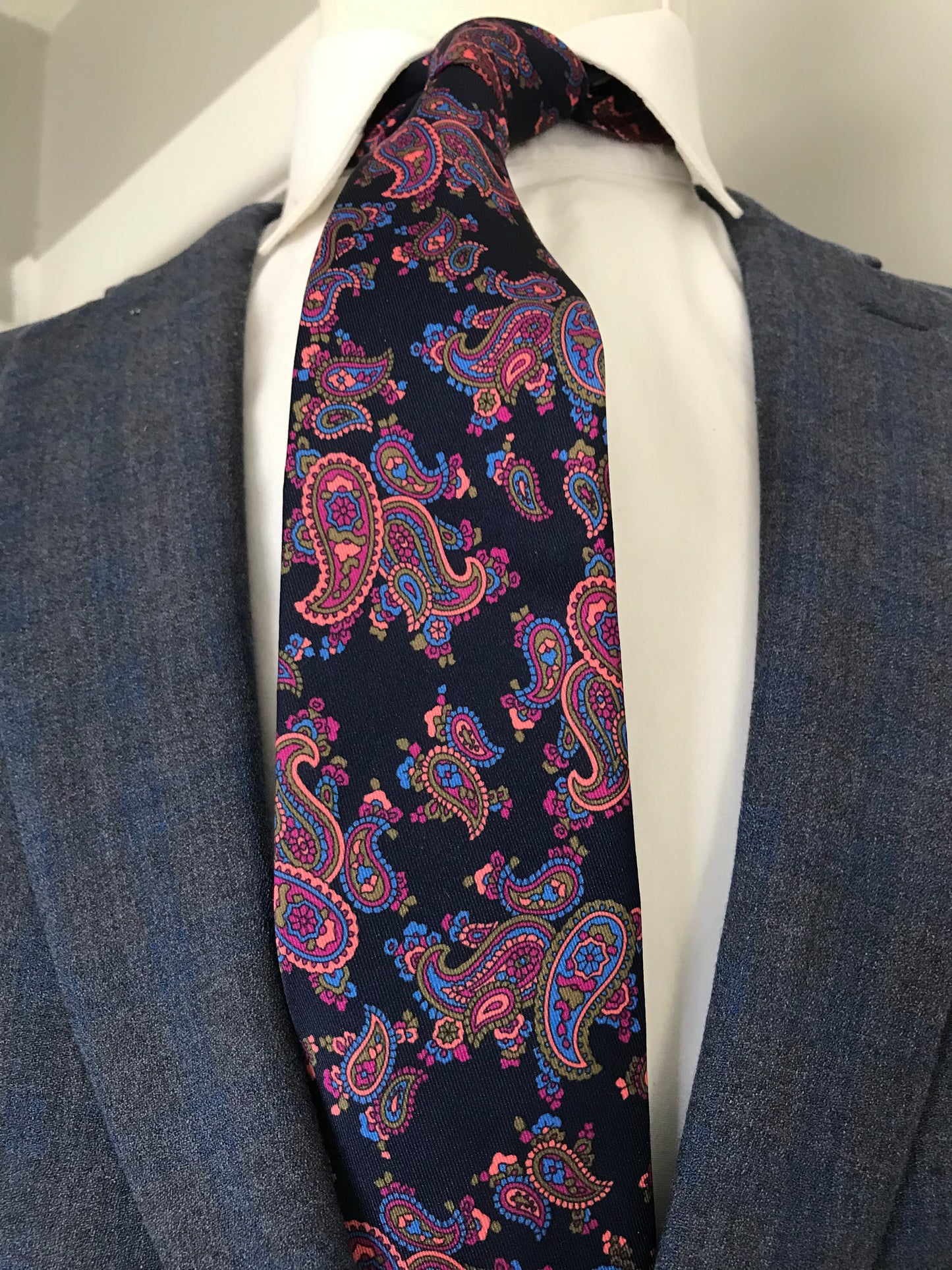 Blue and pink Tie set