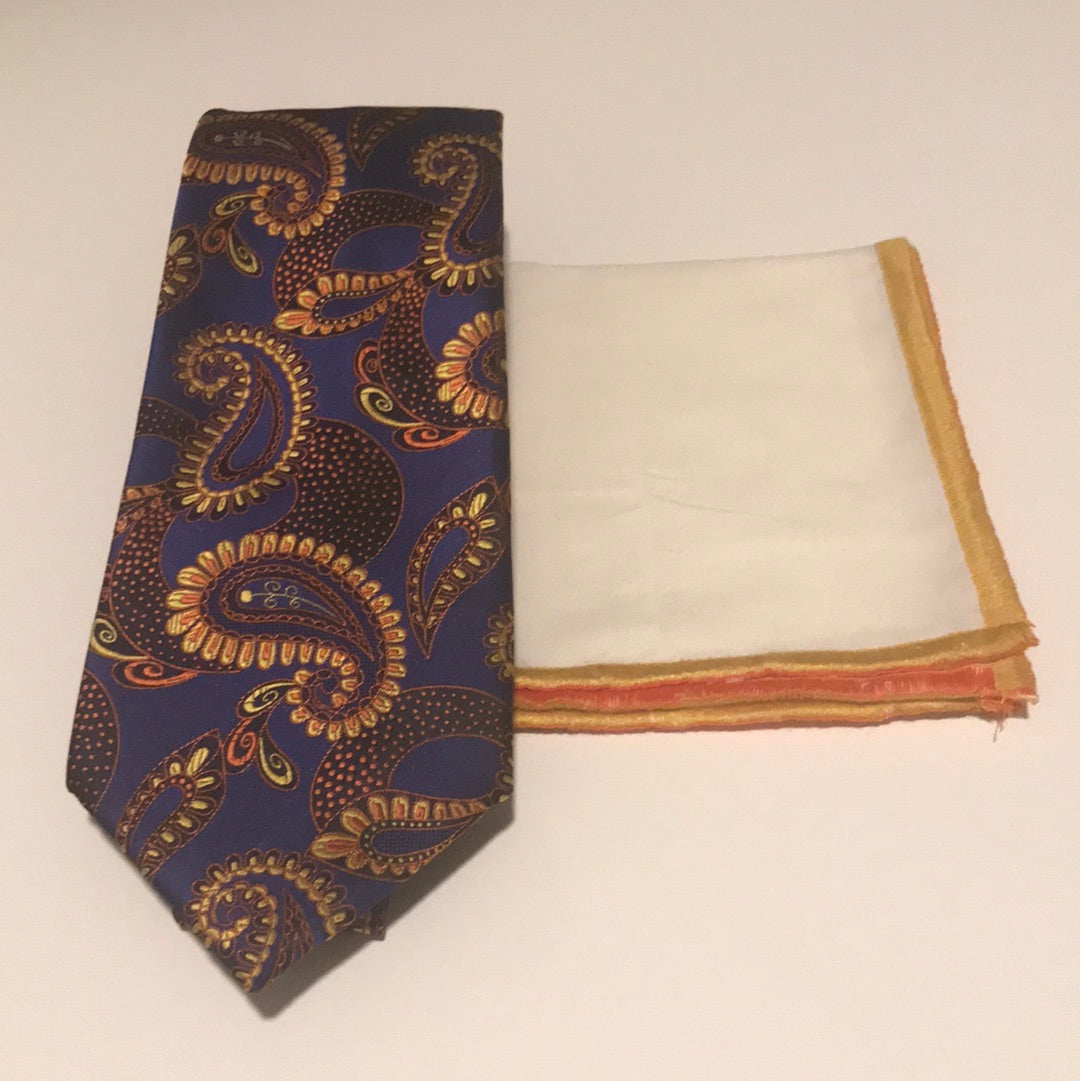 Blueish paisley with Gold outline Tie set