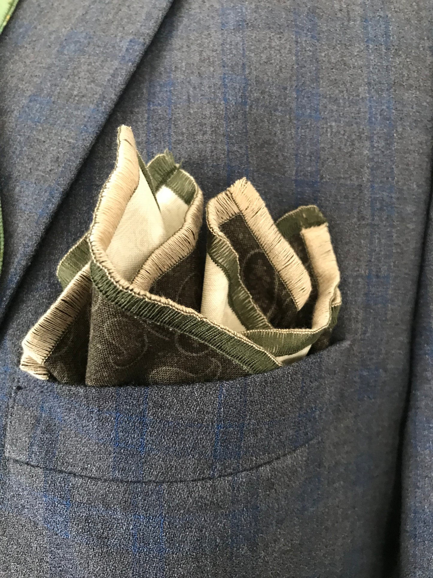 Black and green reversible Bowtie set (FATBOW)