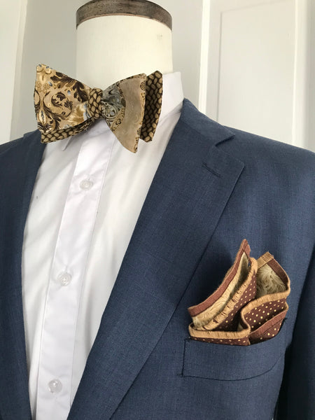 Brownish print with brownish multi print reversible Bowtie set