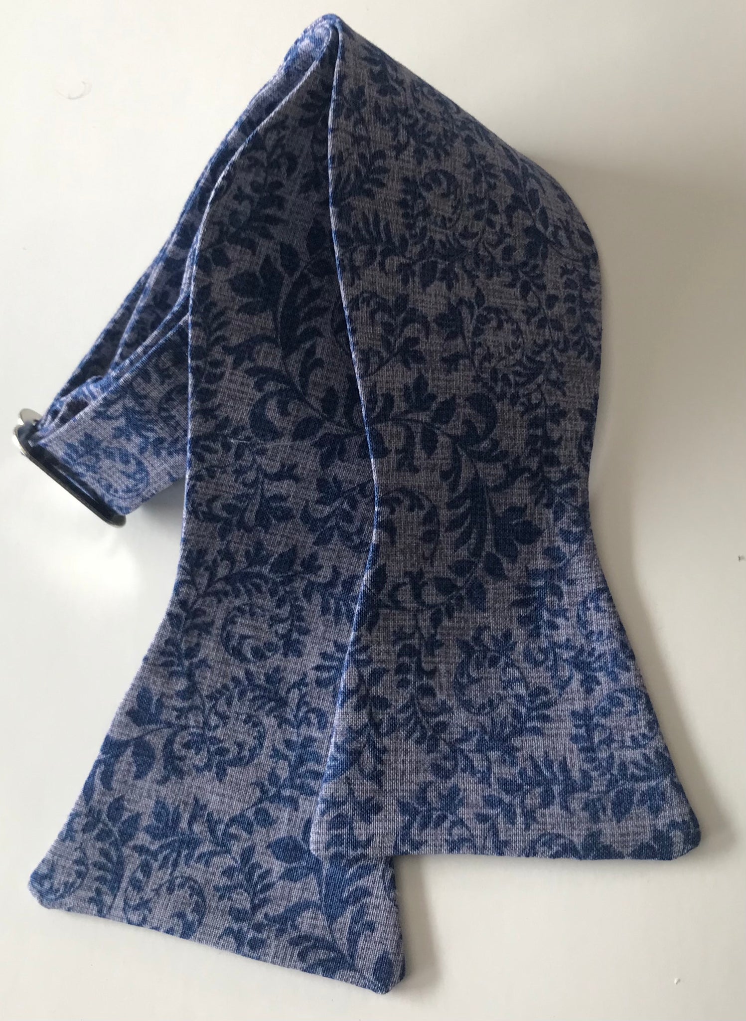 Bluey grey Bowtie