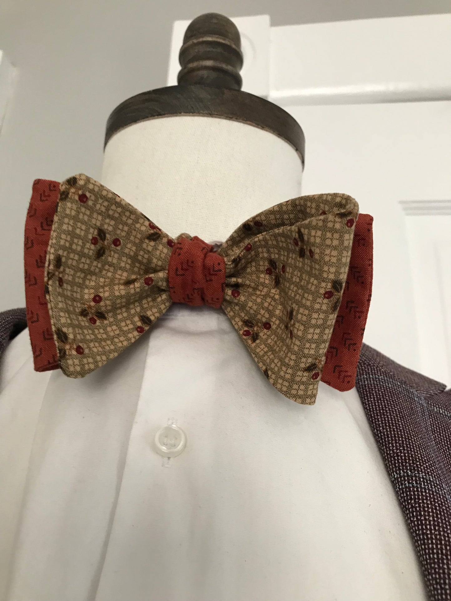 Burnt orange and brownish reversible Bowtie set (traditional)