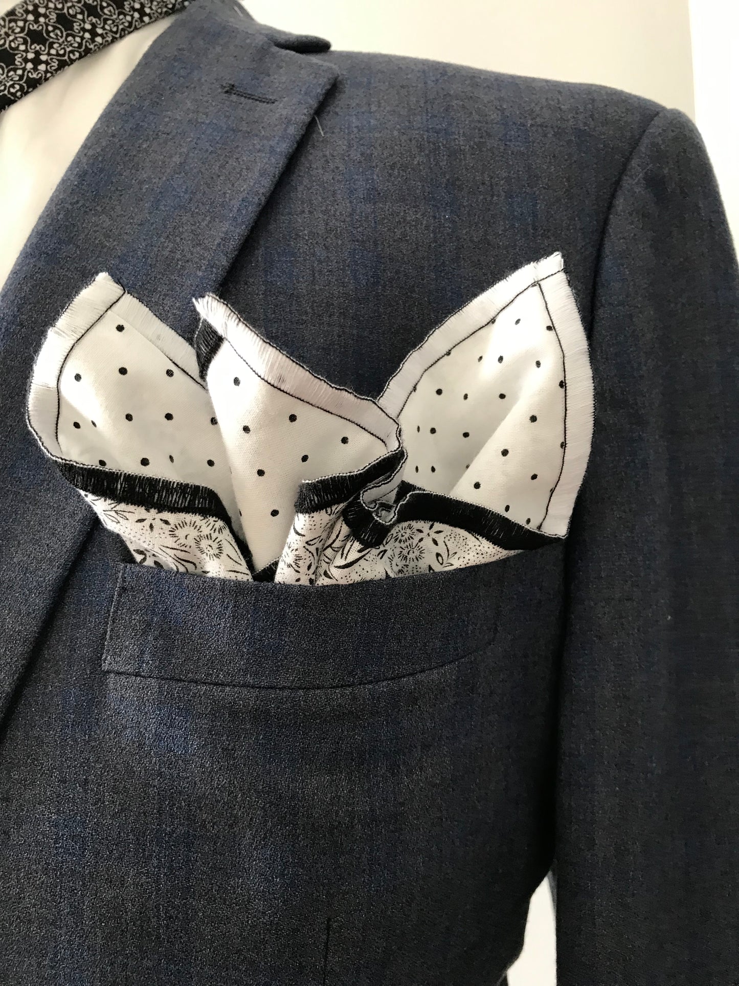 Black and white reversible Bowtie set (FATBOW)