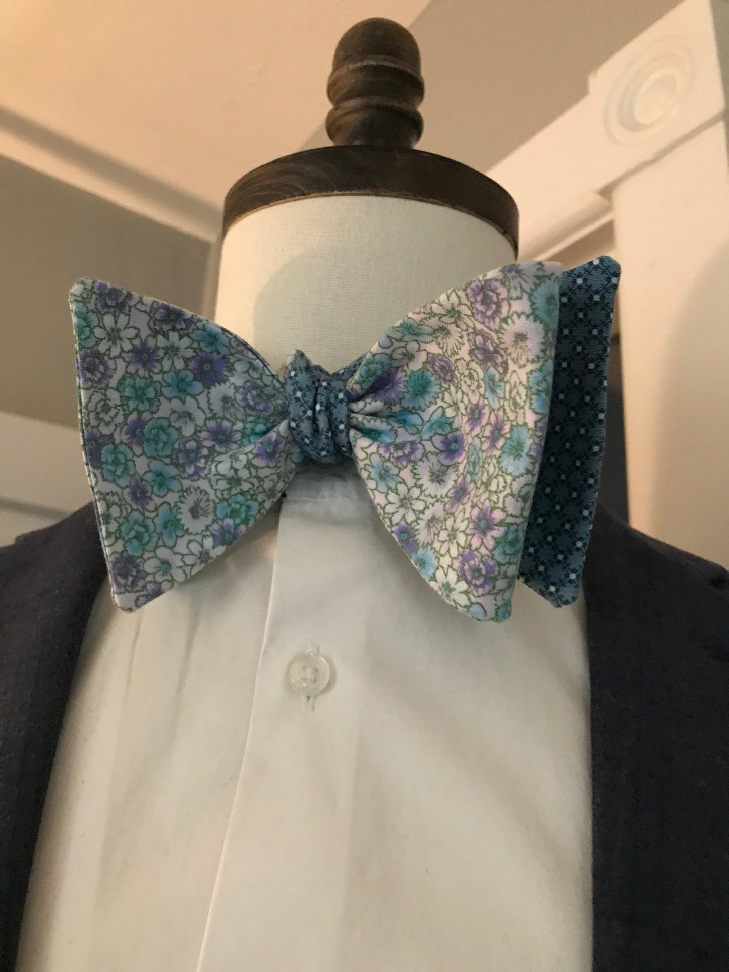 Stell blue and lavender print reversible Bowtie set (FATBOW)