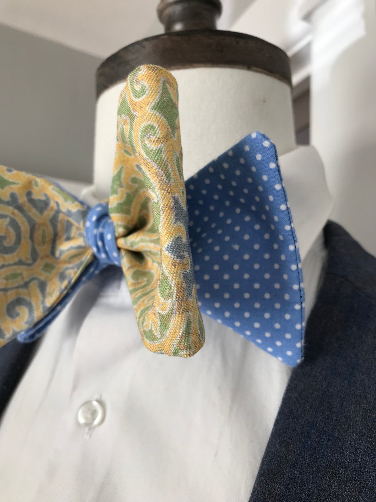 Powder blue and yellow reversible Bowtie set (FATBOW)