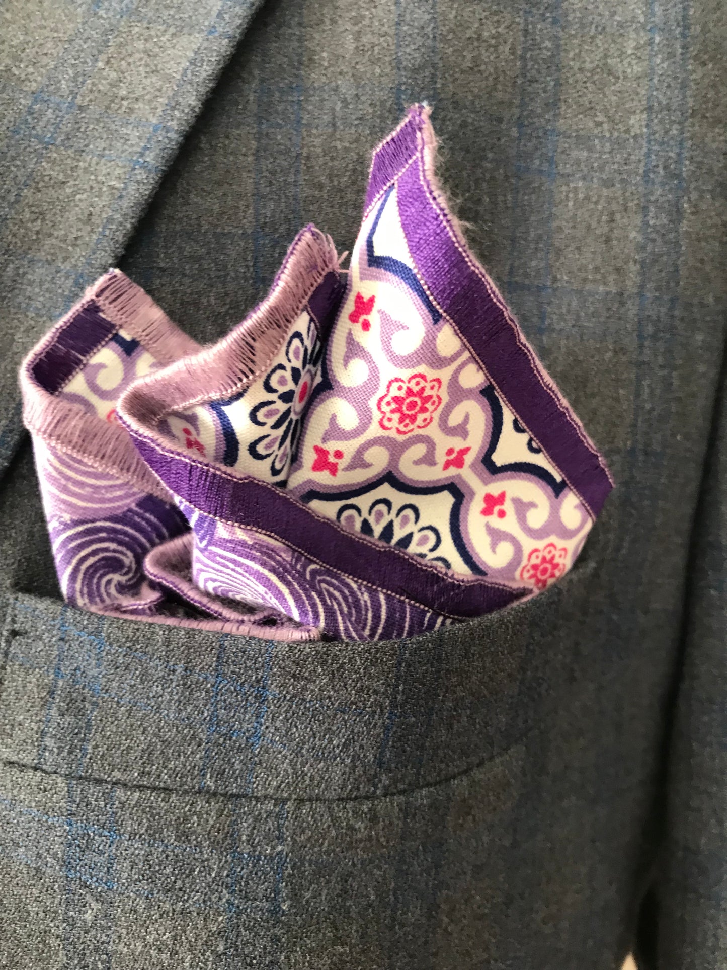 Lavender and purple print reversible Bowtie set (FATBOW)