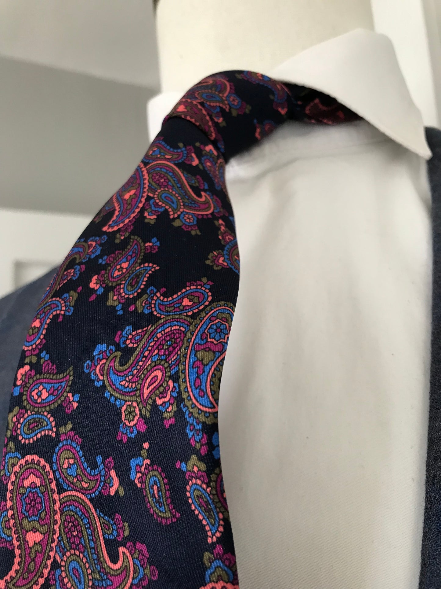 Blue and pink Tie set