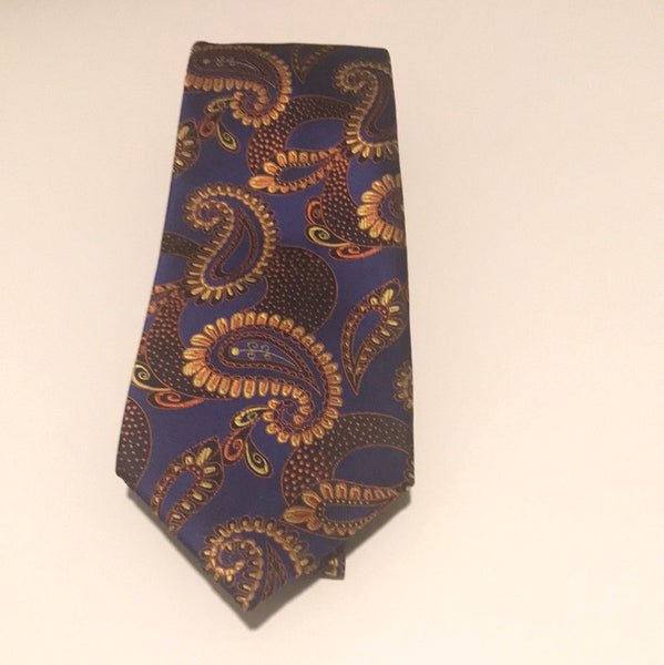 Blueish paisley with Gold outline Tie set