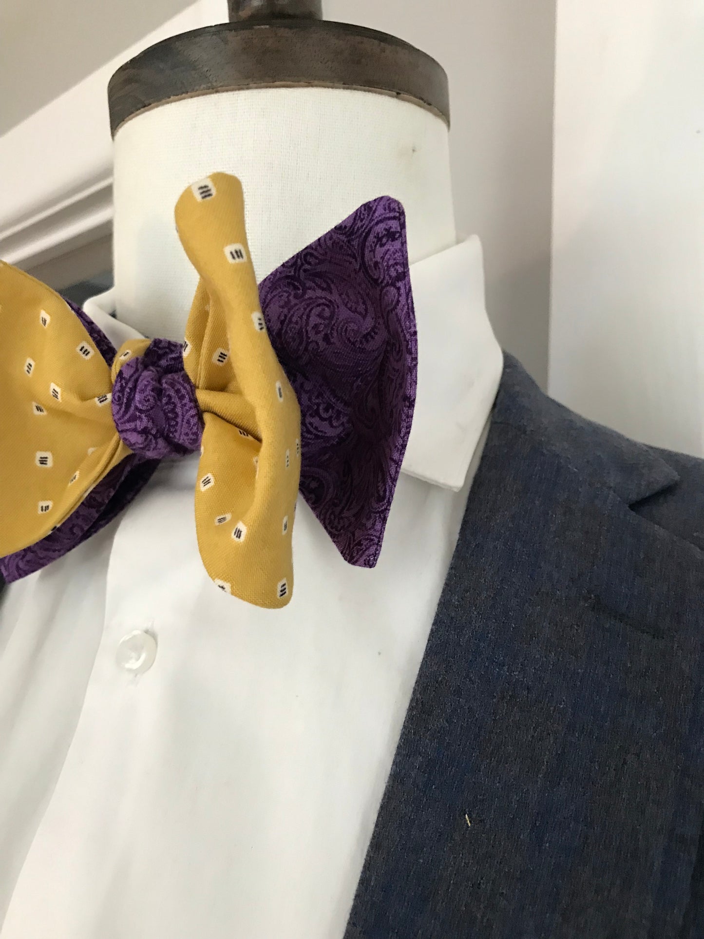 Purple and gold print reversible Bowtie set (FATBOW)