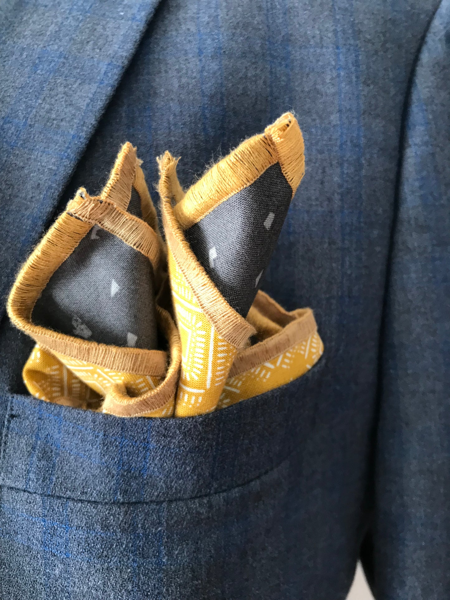 Dark grey and gold reversible Bowtie set (FATBOW)