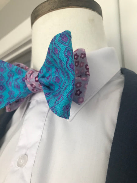 Light purple with tealish and lavender reversible Bowtie set
