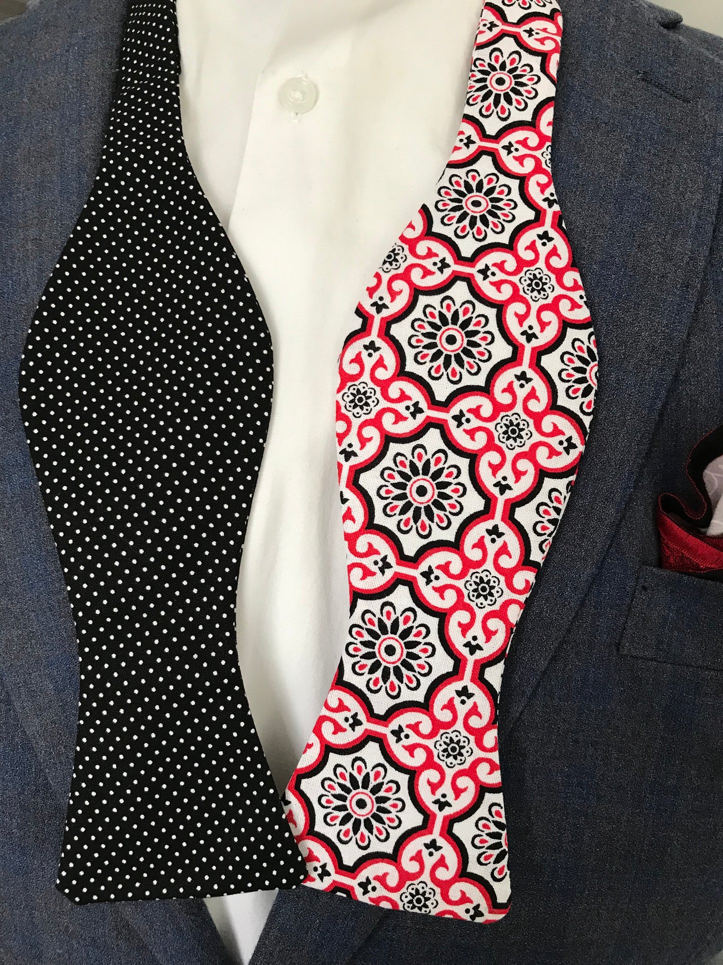 Red and black reversible Bowtie set (traditional)