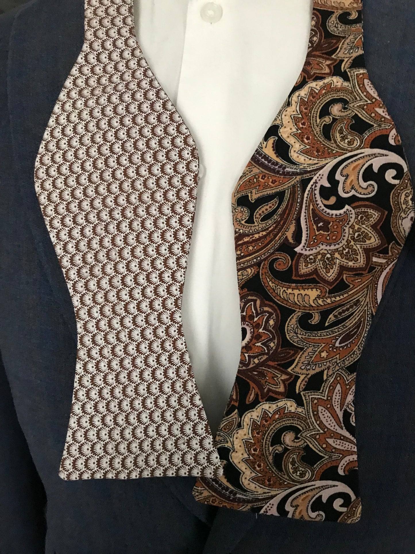 Brown and tan reversible Bowtie set (FATBOW)