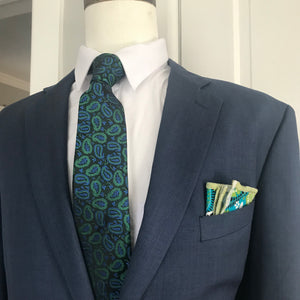 Green paisley print tie set