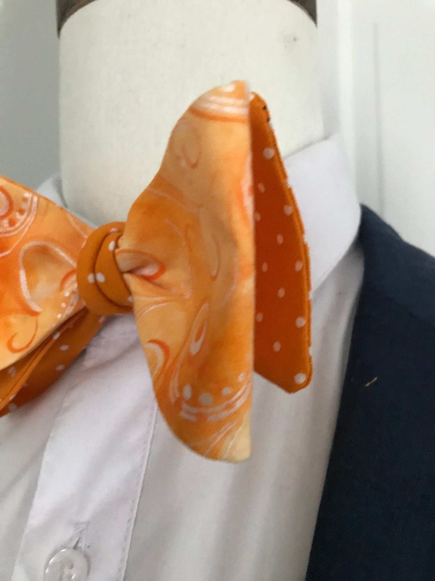 Orange circle and orange dot reversible Bowtie set (traditional)