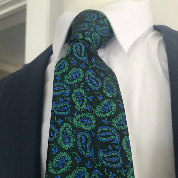 Green paisley print tie set