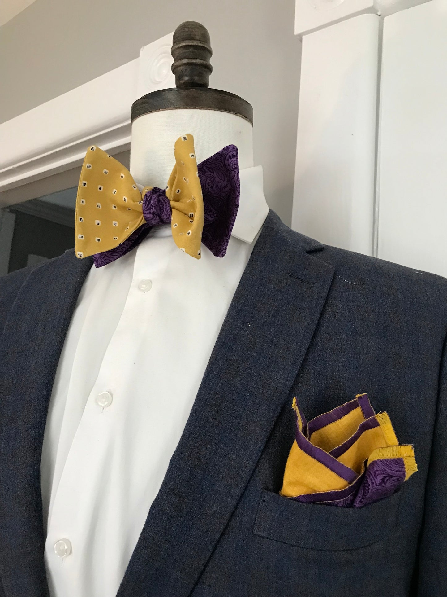 Purple and gold print reversible Bowtie set (FATBOW)