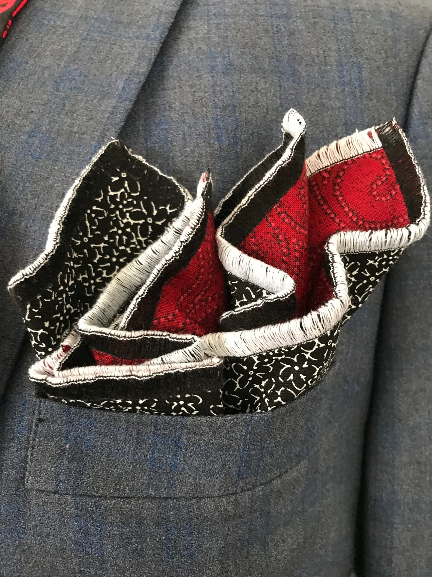 Red black and white Bowtie set (FATBOW)