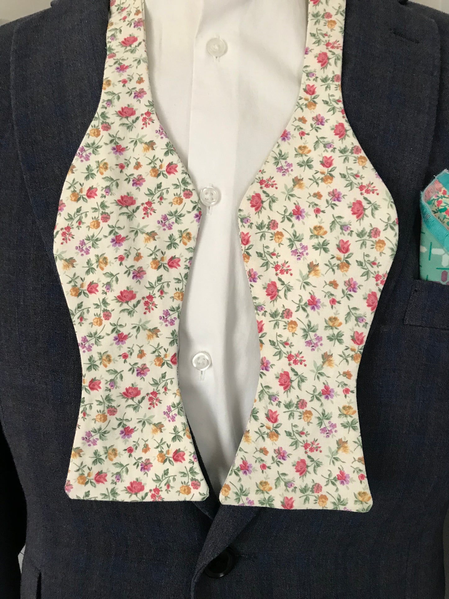 Pink with a splash of teal Bowtie set (FATBOW)