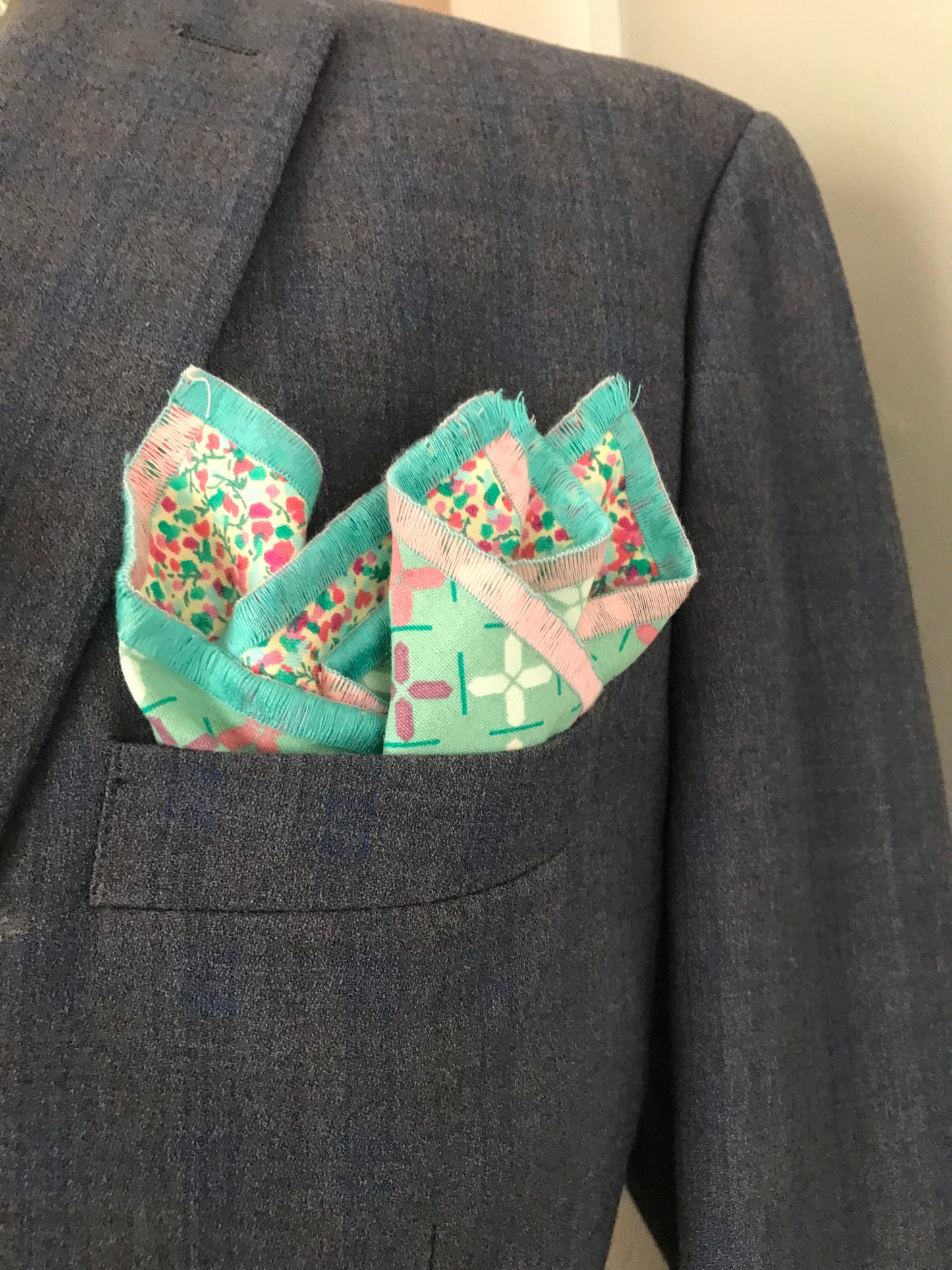 Pink with a splash of teal Bowtie set (FATBOW)
