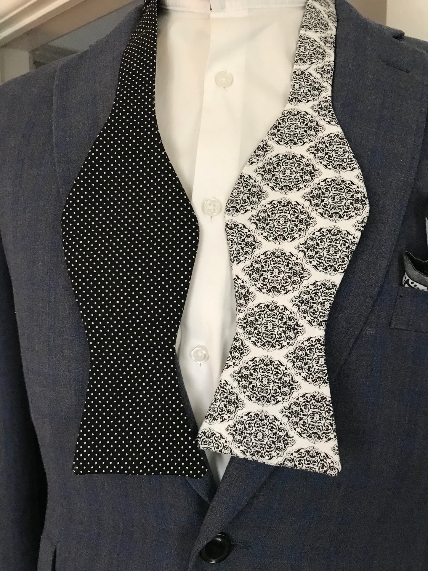 Black and white reversible Bowtie set (FATBOW)