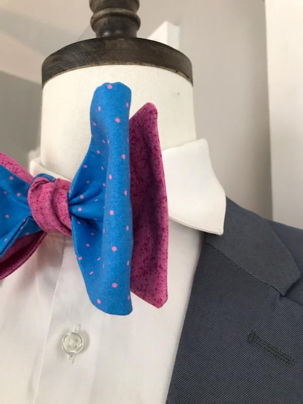 Blue with pink dots and pink print reversible bowtie set (Fatbow)