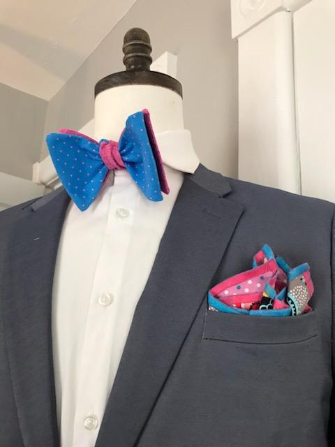 Blue with pink dots and pink print reversible bowtie set (Fatbow)