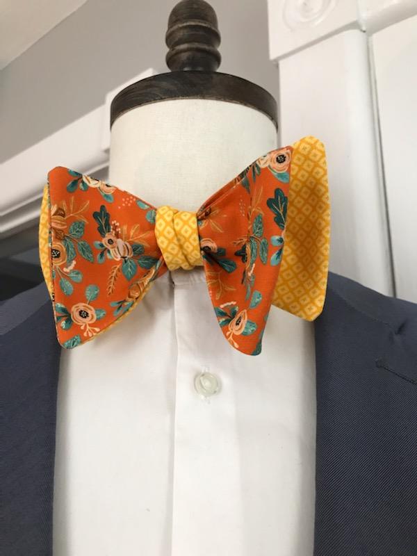 Orange print with Yellow reversible bowtie set (Fatbow)
