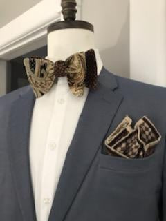 Brown paisley and brown print reversible bowtie set (Fatbow)