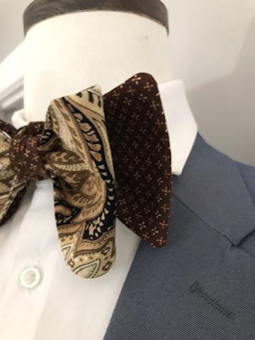 Brown paisley and brown print reversible bowtie set (Fatbow)