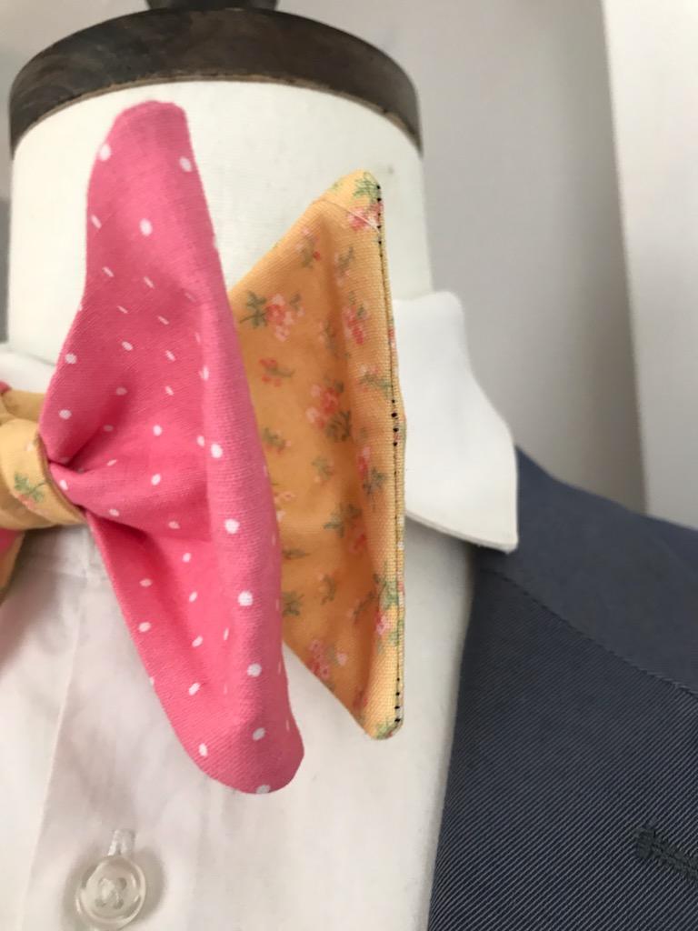Pink print with yellow print reversible bowtie set (Fatbow)