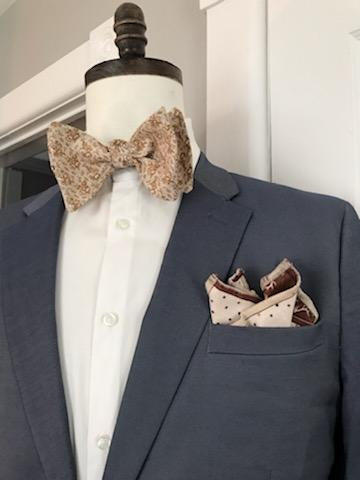Tan and cream bowtie set (Fatbow)