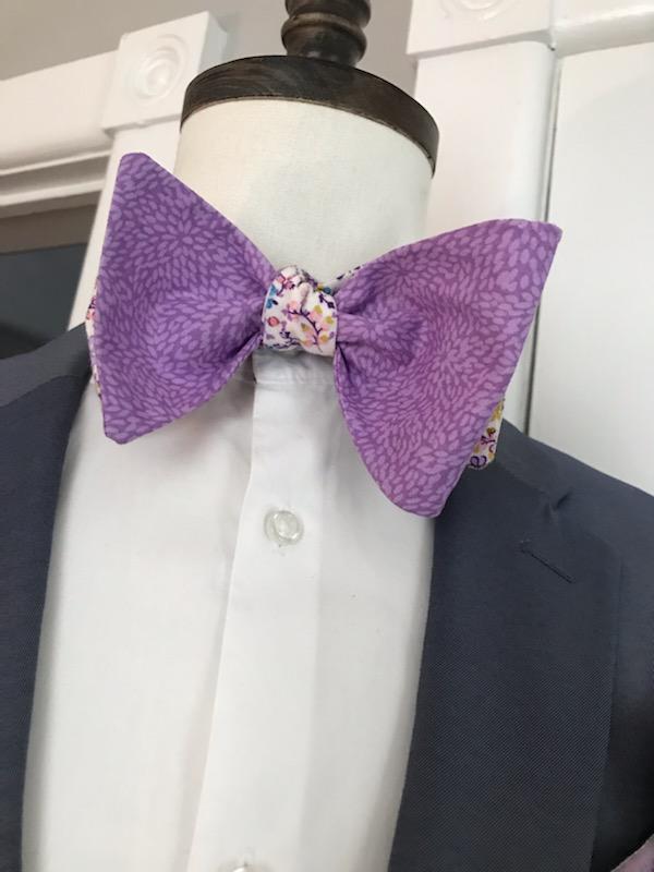 Lavender and flower print reversible bowtie set (Fatbow)