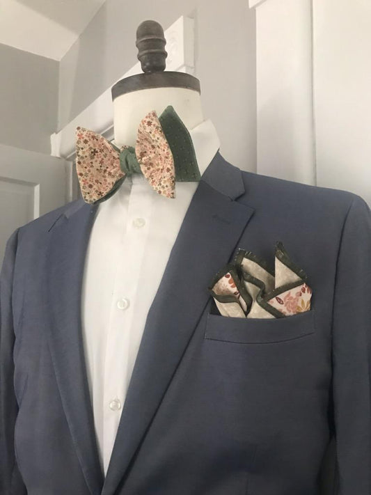Green with tan and peach reversible bowtie set (Fatbow)