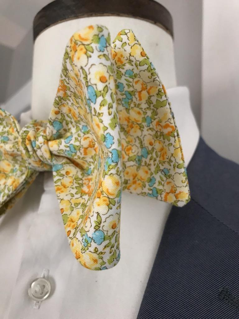 Yellow flower print bowtie set (Fatbow)