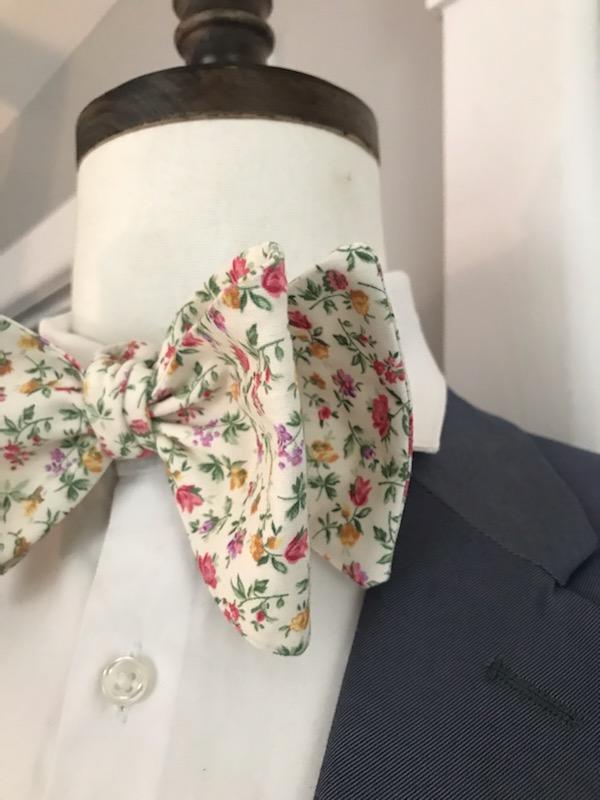 Multi flower print bowtie set (Fatbow)