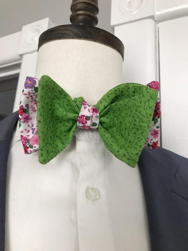 Pink and green flower print with green print reversible bowtie set (Traditional)