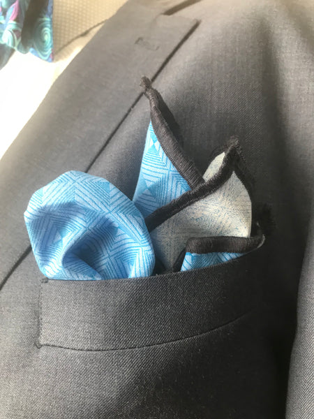Blue swirl in Print Bowtie Set