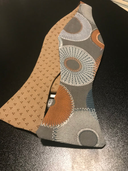Grey and Brown Print Bowtie Set