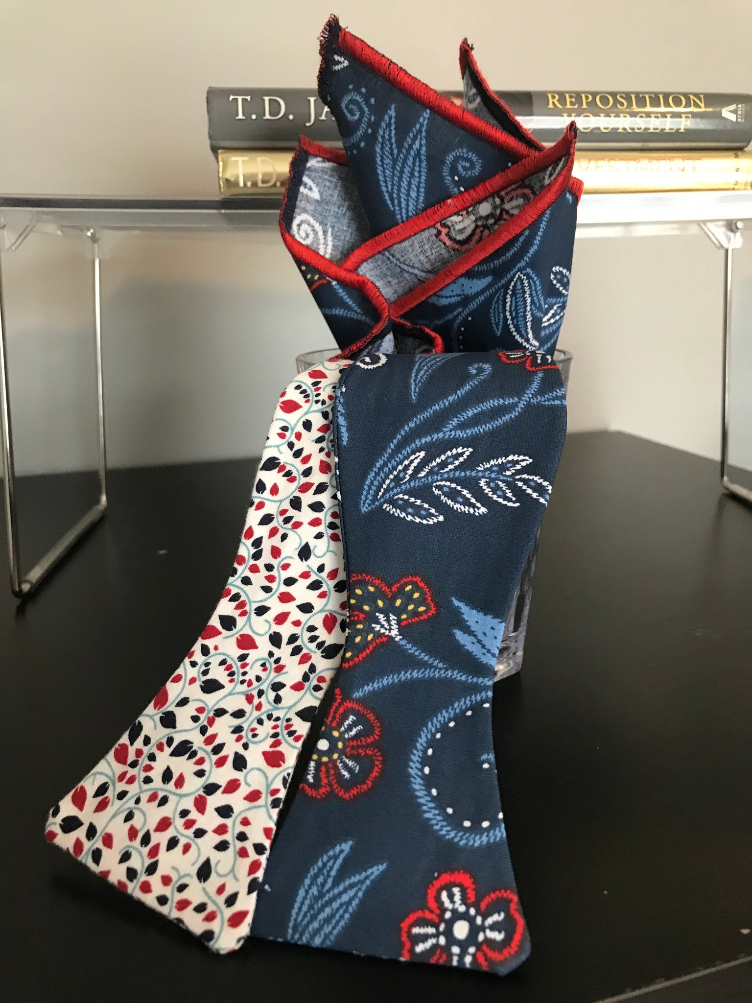 Red and blue print Bowtie Set