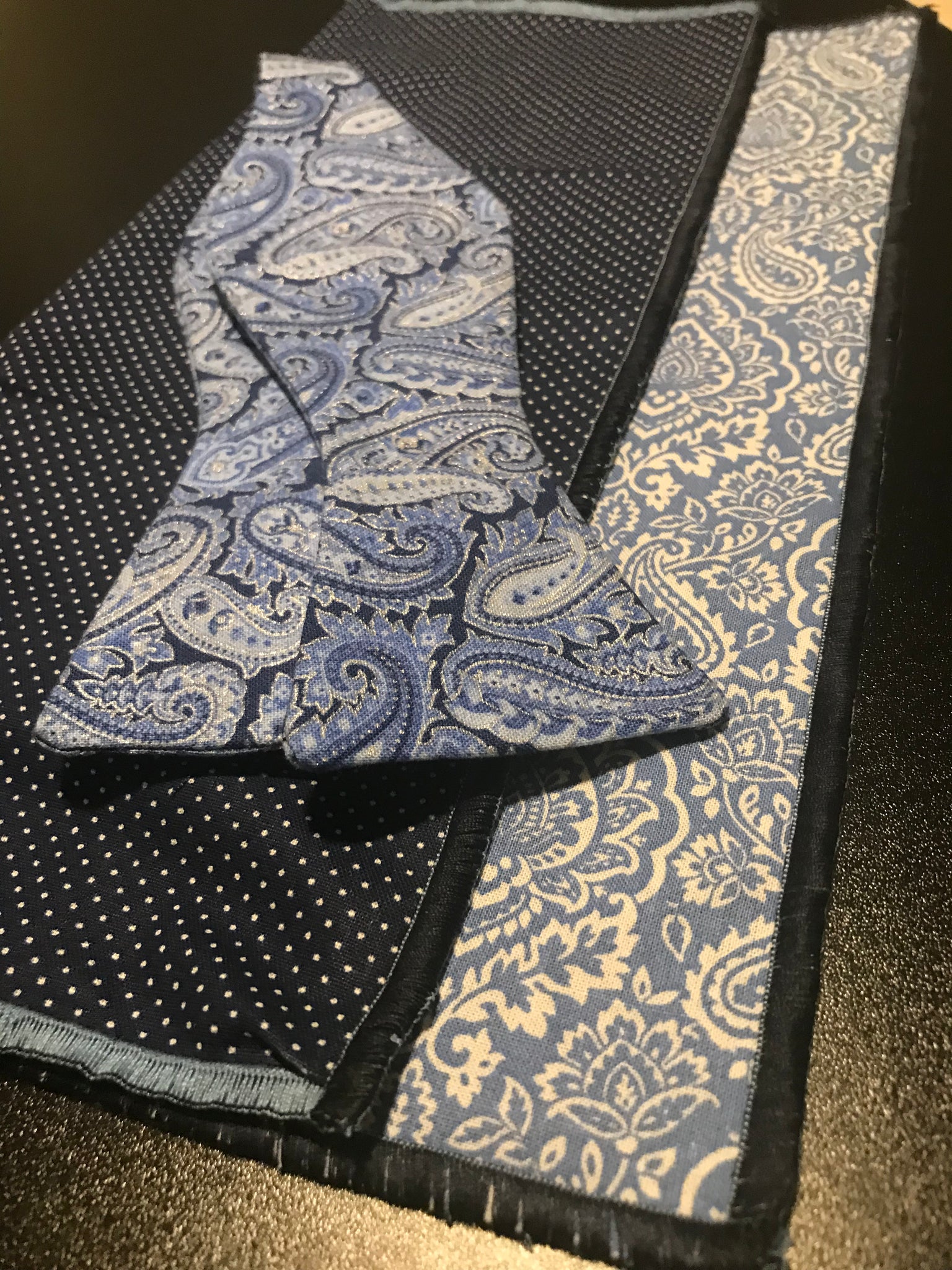 Blue Paisley Bowtie Set