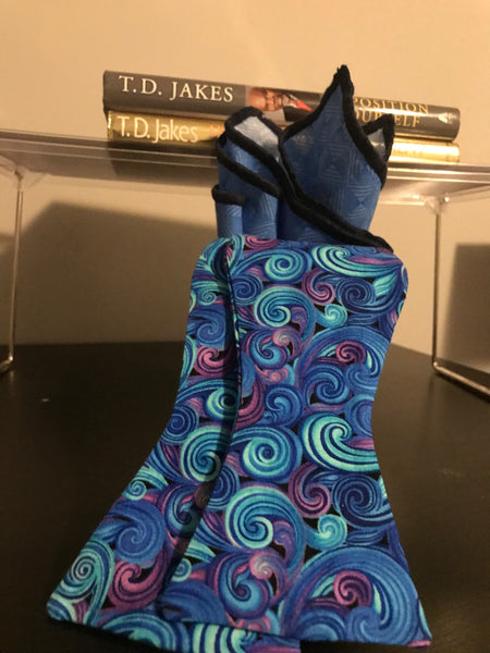 Blue swirl in Print Bowtie Set