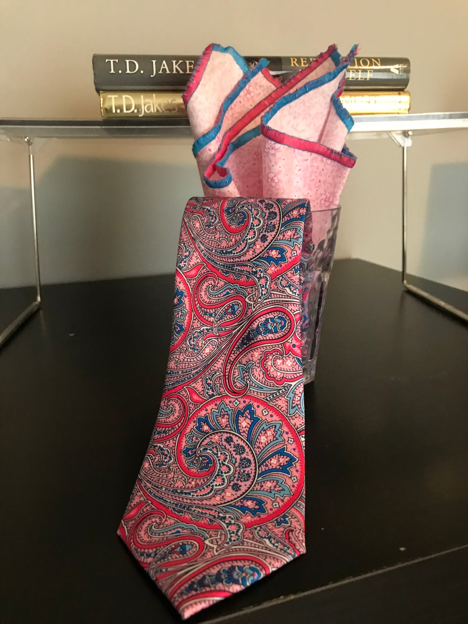 Pink paisley Tie  Set